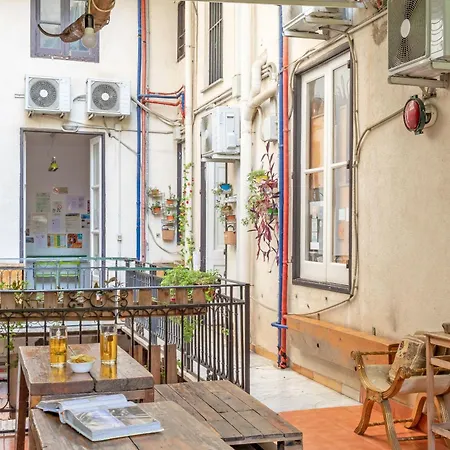 Hostel A Casa Di Amici