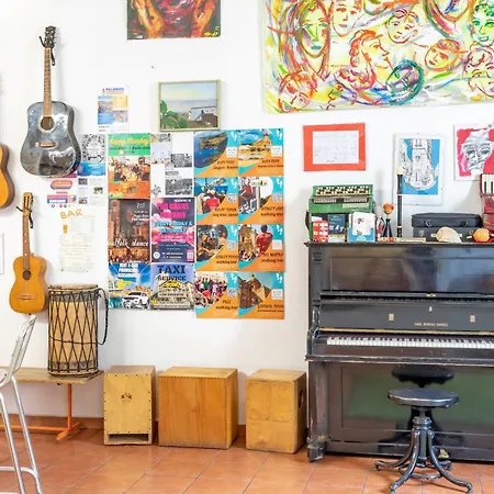 Hostel A Casa Di Amici Palermo