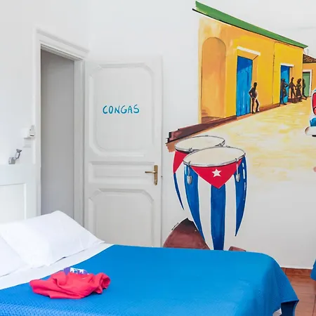 A Casa Di Amici Hostel *