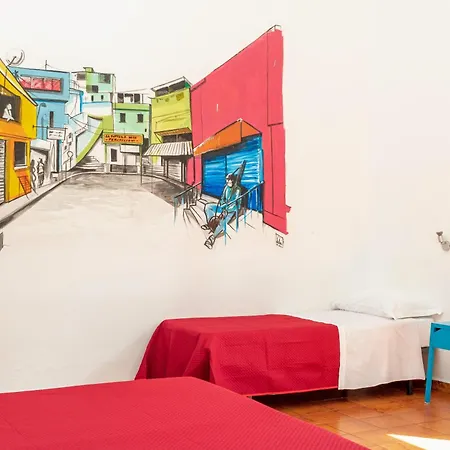 A Casa Di Amici Hostel