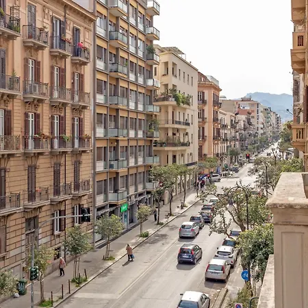 A Casa Di Amici Vandrarhem *