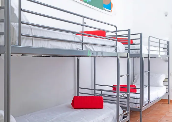 Ostello A Casa Di Amici *