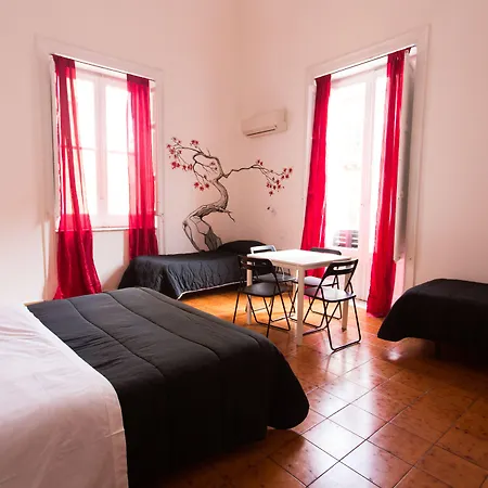 Albergue A Casa Di Amici Palermo