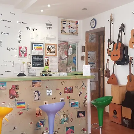 A Casa Di Amici Хостел *