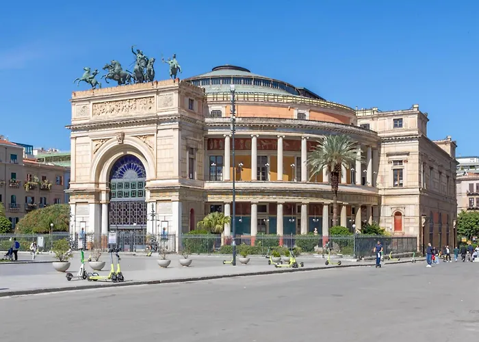 A Casa Di Amici Хостел