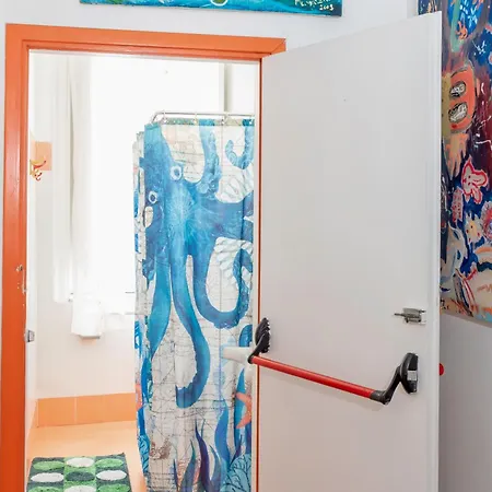 Hostel A Casa Di Amici Palermo