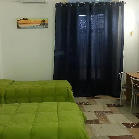 Ostello A Casa Di Amici Palermo