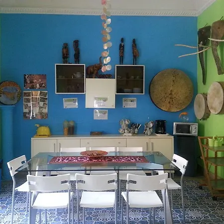 Ostello A Casa Di Amici Palermo