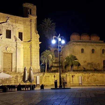 A Casa Di Amici Hostel *