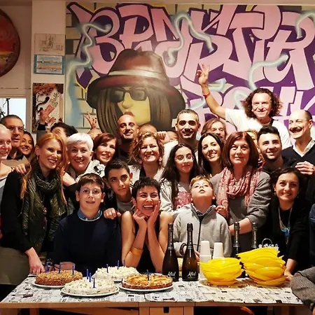 A Casa Di Amici Hostel *