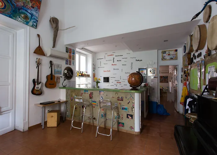 A Casa Di Amici Hostel *